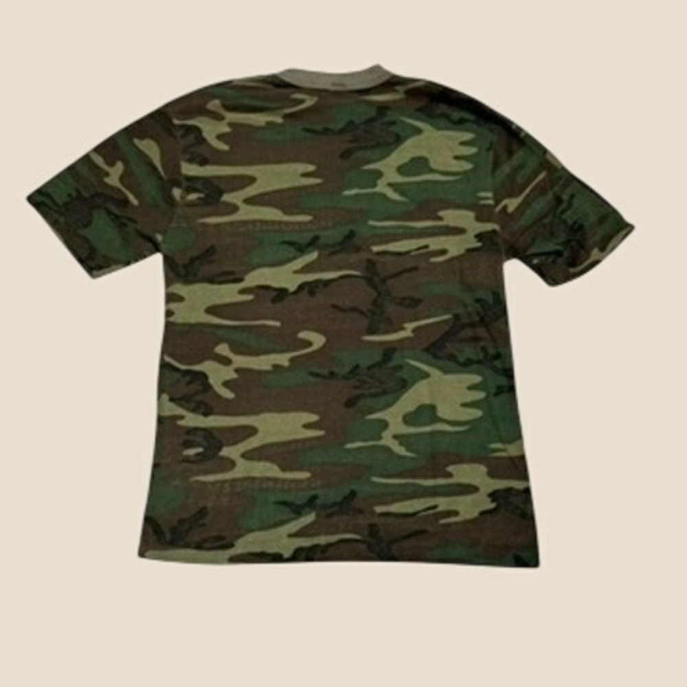 Vintage Camo T Shirt Medium Green Woodland Camouflage Single Stitch USA Made 70s - Picture 2 of 7